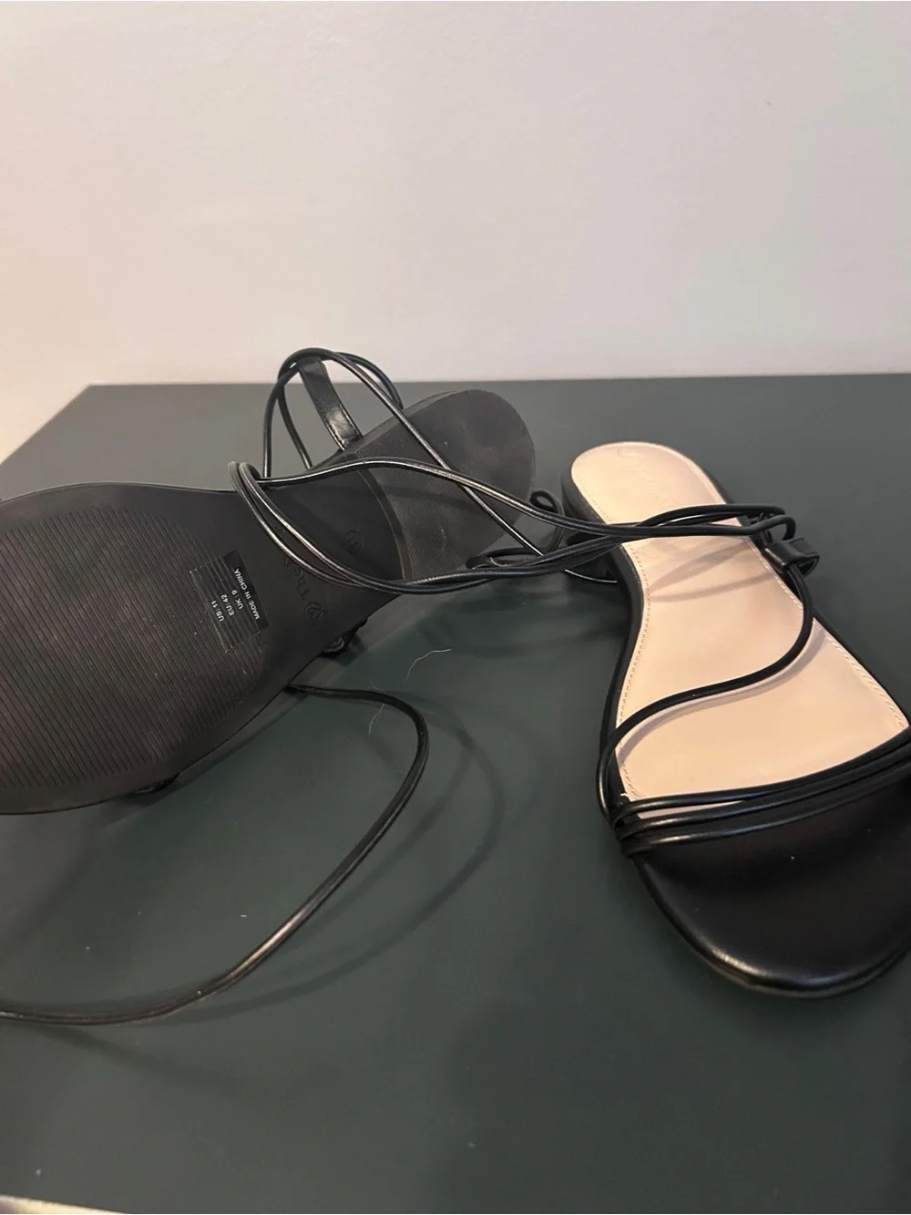 Women's Black Lace-Up Strappy Flat Sandals